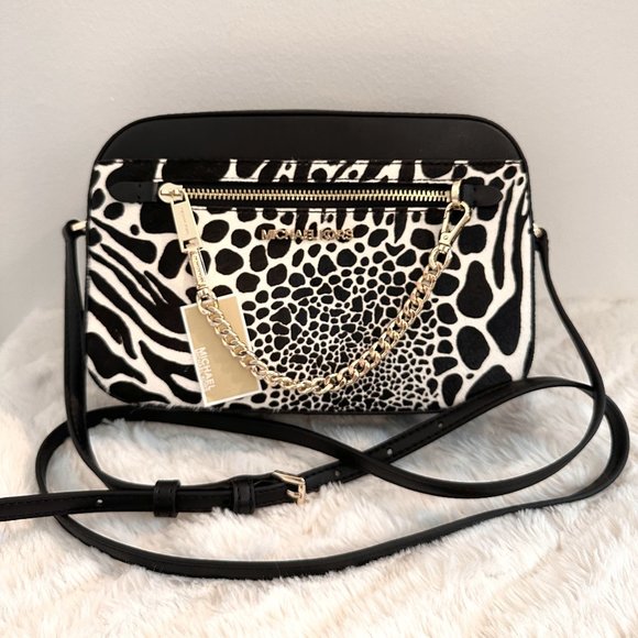 Michael Kors Handbags - Michael Kors Jet Set Large East West Chain Crossbody - Black/Gold